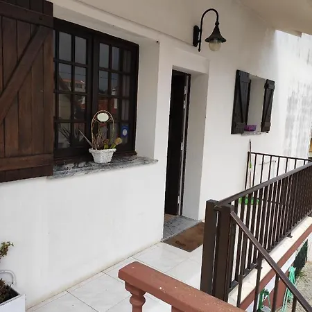 Дом отдыха Lemos Family House *